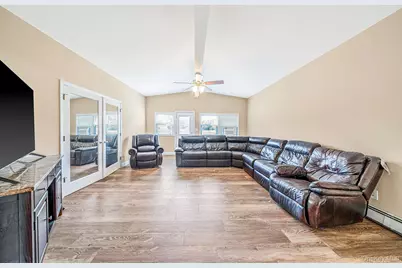 27 Lehigh Lane, Farmingville, NY 11738 - Photo 15
