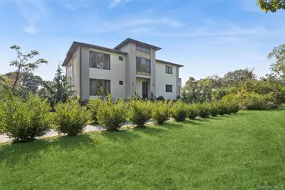 1001 Peconic Bay Boulevard, Jamesport, NY 11947 - Photo 5