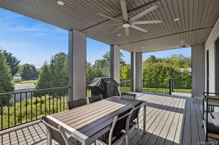 1001 Peconic Bay Blvd, Jamesport, NY 11947 - Photo 11