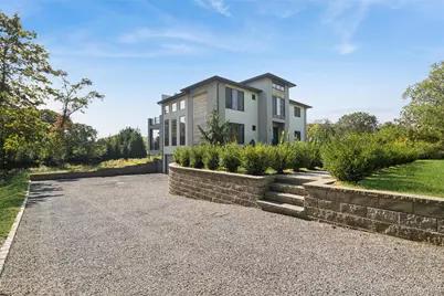 1001 Peconic Bay Boulevard, Jamesport, NY 11947 - Photo 3