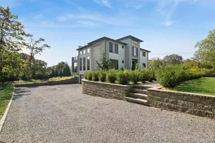 1001 Peconic Bay Blvd, Jamesport, NY 11947 - Photo 3