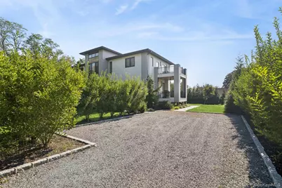 1001 Peconic Bay Boulevard, Jamesport, NY 11947 - Photo 7