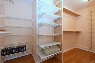 26 Ballad Ln, Hicksville, NY 11801 - Photo 17