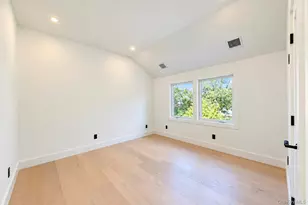 1 Garland Ln, Valley Stream, NY 11581 - Photo 31