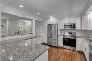 1 Gilmer Ln, Kings Park, NY 11754 - Photo 7