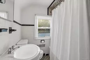 162 Rosedale Rd, Yonkers, NY 10710 - Photo 19