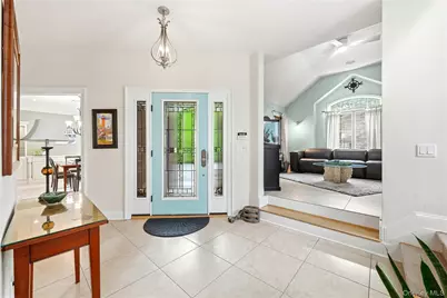 19 Judith Place, East Islip, NY 11730 - Photo 5