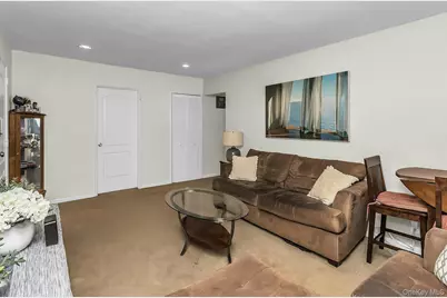 244-25 57th Drive #G6 Upper, Douglaston, NY 11362 - Photo 7
