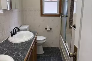 916 Center Dr, Franklin Square, NY 11010 - Photo 5