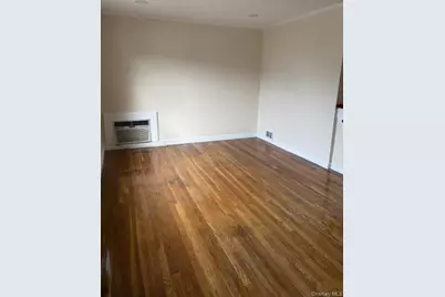 916 Center Drive, Franklin Square, NY 11010 - Photo 3