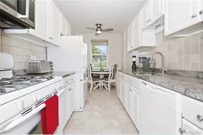 50 N Broadway #1J, White Plains, NY 10603 - Photo 7