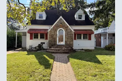 144 E Seaman Avenue, Freeport, NY 11520 - Photo 1