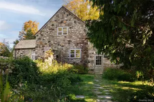 422 Mt Holly Rd, Katonah, NY 10536 - Photo 5