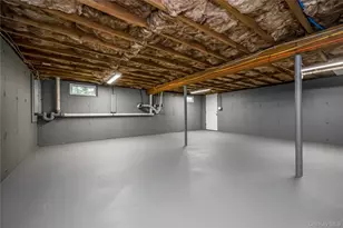 1182 E 3rd Ave, Bay Shore, NY 11706 - Photo 19