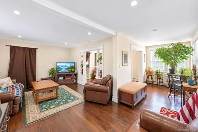 15 Harding Avenue, Hicksville, NY 11801 - Photo 9