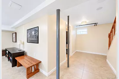 15 Harding Avenue, Hicksville, NY 11801 - Photo 23