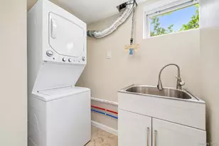 15 Harding Ave, Hicksville, NY 11801 - Photo 21