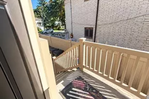 33-12 211th St, Bayside, NY 11361 - Photo 35