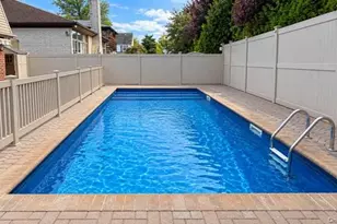 33-12 211th St, Bayside, NY 11361 - Photo 33