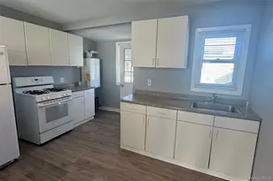 32 Mc Kinley Ave, Lindenhurst, NY 11757 - Photo 11