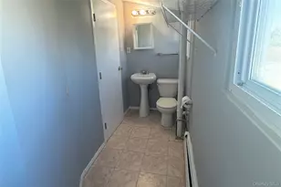 32 Mc Kinley Ave, Lindenhurst, NY 11757 - Photo 19