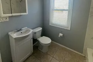 32 Mc Kinley Ave, Lindenhurst, NY 11757 - Photo 13