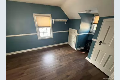 201 Stuyvesant Avenue, Merrick, NY 11566 - Photo 11