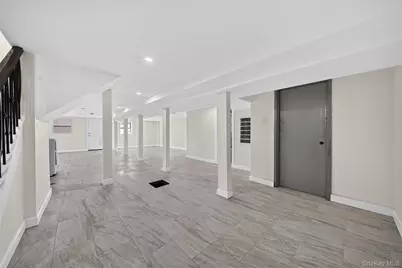 88 Dyckman Avenue, New Hyde Park, NY 11040 - Photo 23