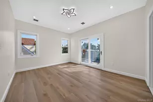 88 Dyckman Ave, New Hyde Park, NY 11040 - Photo 15