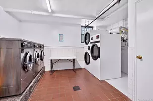 2475 E 11th St, Brooklyn, NY 11235 - Photo 17