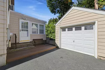 39 Primrose Drive, New Hyde Park, NY 11040 - Photo 19