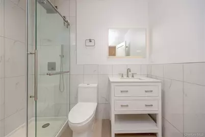 402 Westchester Avenue, Mount Vernon, NY 10552 - Photo 17