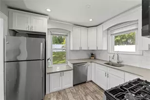 51 Sunrise Ter, Yonkers, NY 10703 - Photo 3