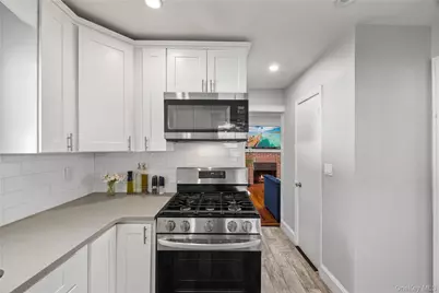 51 Sunrise Terrace, Yonkers, NY 10703 - Photo 5
