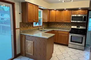 21 Willow Pl, Middletown, NY 10940 - Photo 5