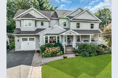 2084 Sherman Avenue, Merrick, NY 11566 - Photo 31
