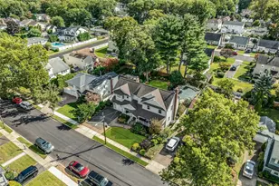 2084 Sherman Ave, Merrick, NY 11566 - Photo 33