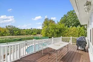 6 Channel Dr, Great Neck, NY 11024 - Photo 33