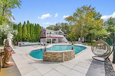 6 Channel Drive, Great Neck, NY 11024 - Photo 35