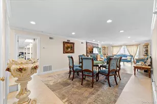 6 Channel Dr, Great Neck, NY 11024 - Photo 29