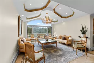 6 Channel Dr, Great Neck, NY 11024 - Photo 9
