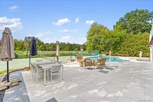 6 Channel Dr, Great Neck, NY 11024 - Photo 37