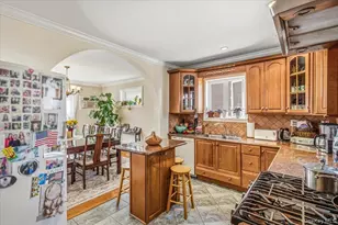 64-09 Catalpa Ave, Ridgewood, NY 11385 - Photo 7