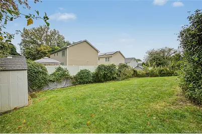 7 Cabot Avenue, White Plains, NY 10523 - Photo 25