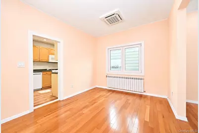 2561 Fenton Avenue #Whole House, Bronx, NY 10469 - Photo 11
