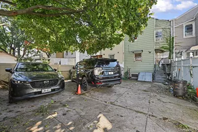 11507 103rd Avenue, Richmond Hill, NY 11419 - Photo 21
