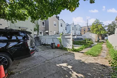 11507 103rd Avenue, Richmond Hill, NY 11419 - Photo 23