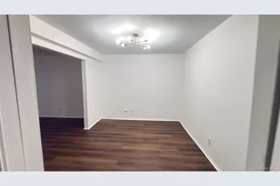 440 Carpenter Avenue #23, Newburgh, NY 12550 - Photo 5