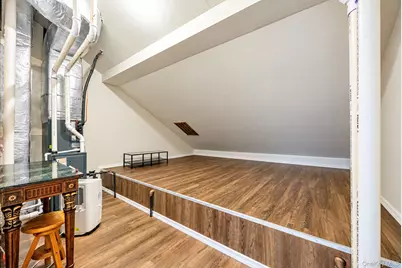 2305 Townhome Way, Huntington Station, NY 11746 - Photo 23