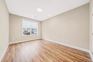 2305 Townhome Wy, Huntington Station, NY 11746 - Photo 21